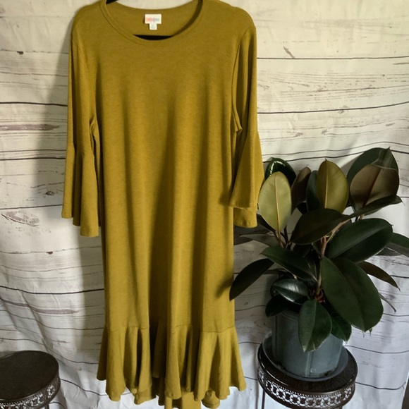 LuLaRoe Dresses & Skirts - LuLaRoe Maurine Dress